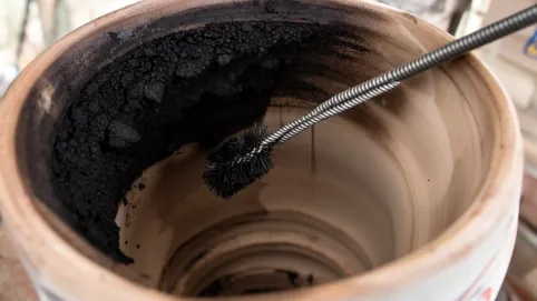 czyszczenie komina ceramicznego